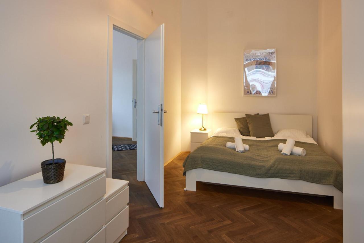 Beautiful Restored - Close To Metro - II Wien Exteriör bild