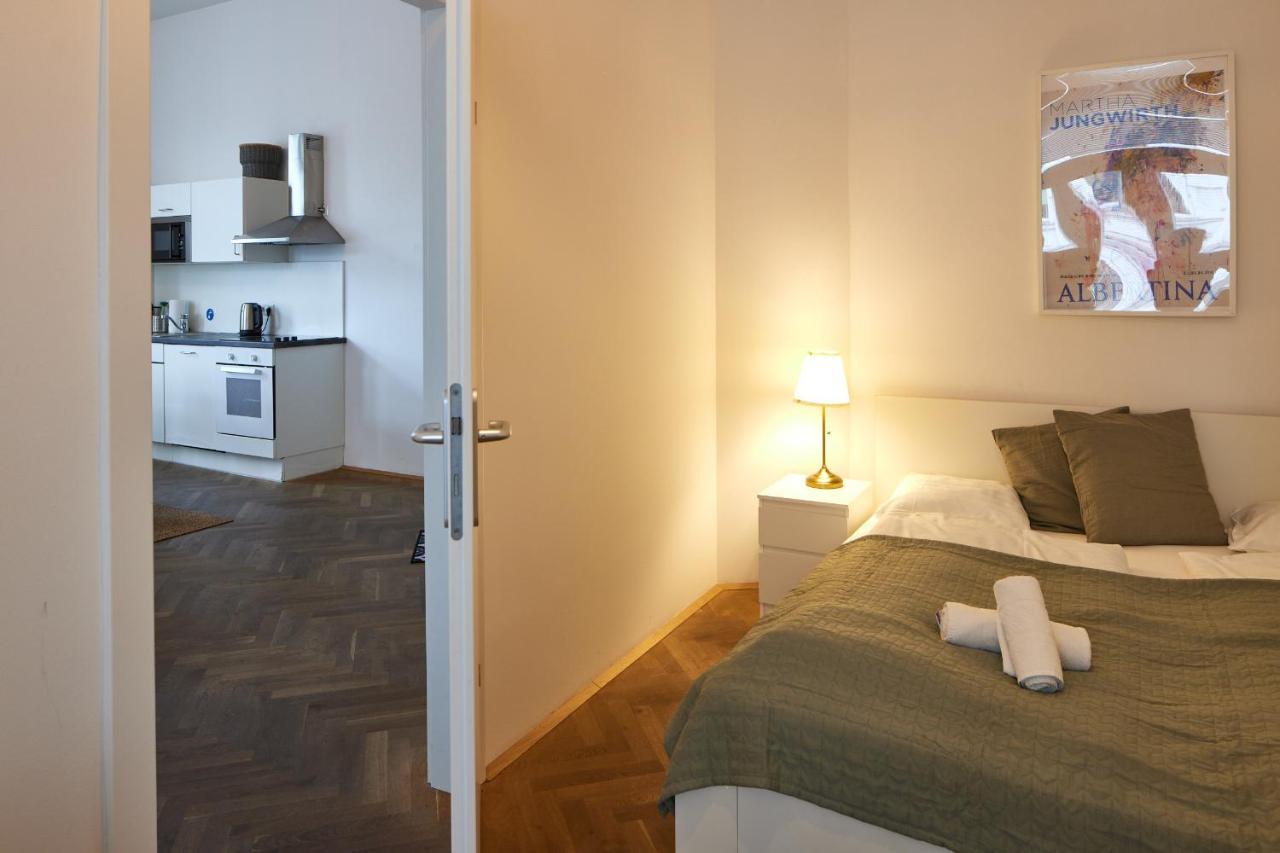 Beautiful Restored - Close To Metro - II Wien Exteriör bild