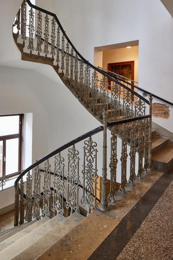 Beautiful Restored - Close To Metro - II Wien Exteriör bild