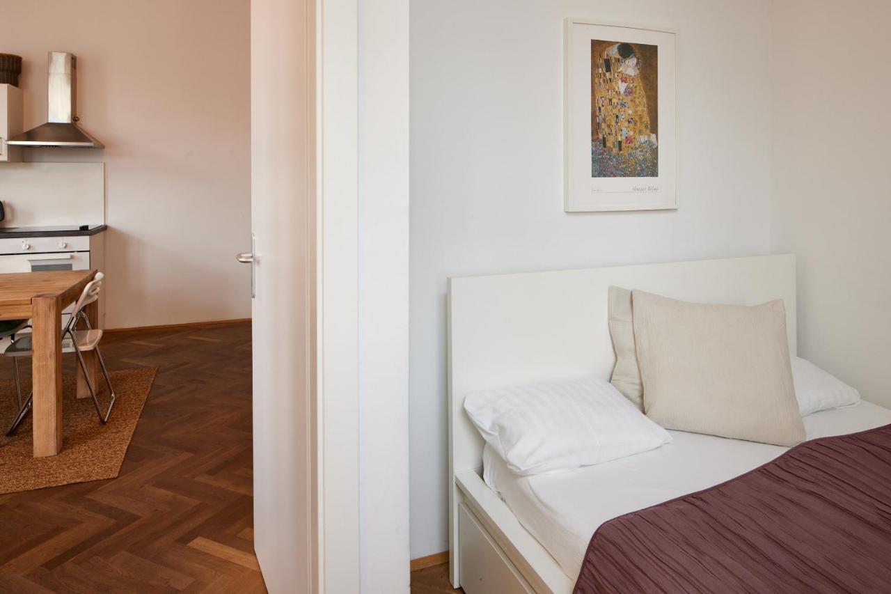 Beautiful Restored - Close To Metro - II Wien Exteriör bild